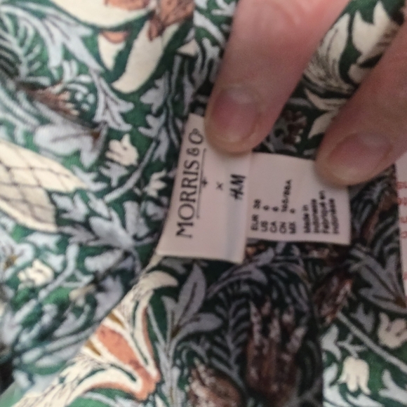 Morris & Co X H&M Art Nouveau Floral Print Long Sleeve Blouse - Picture 2 of 11